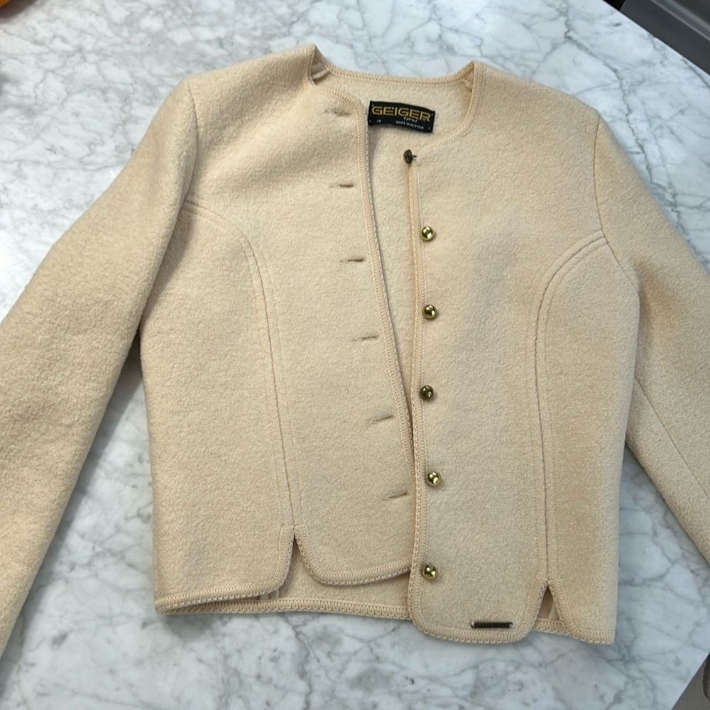 Vintage Geiger Cardigan with gold buttons